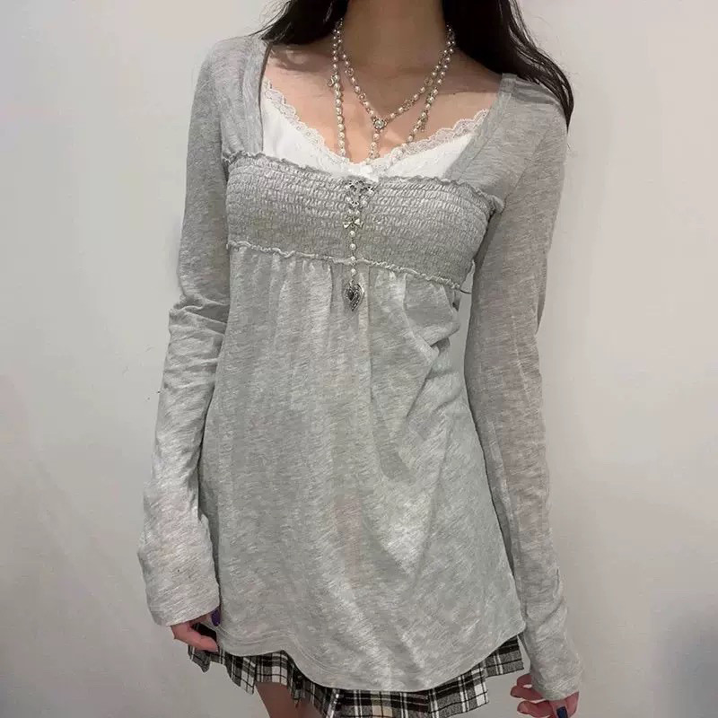Winter Clothing Aesthetic - American Retro Women T Shirt Square