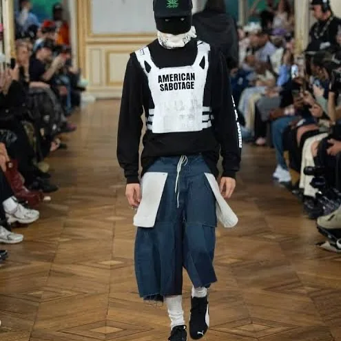 Sabotage Hoodies Grunge Parody - Winter Clothing Ideas 评论和价格